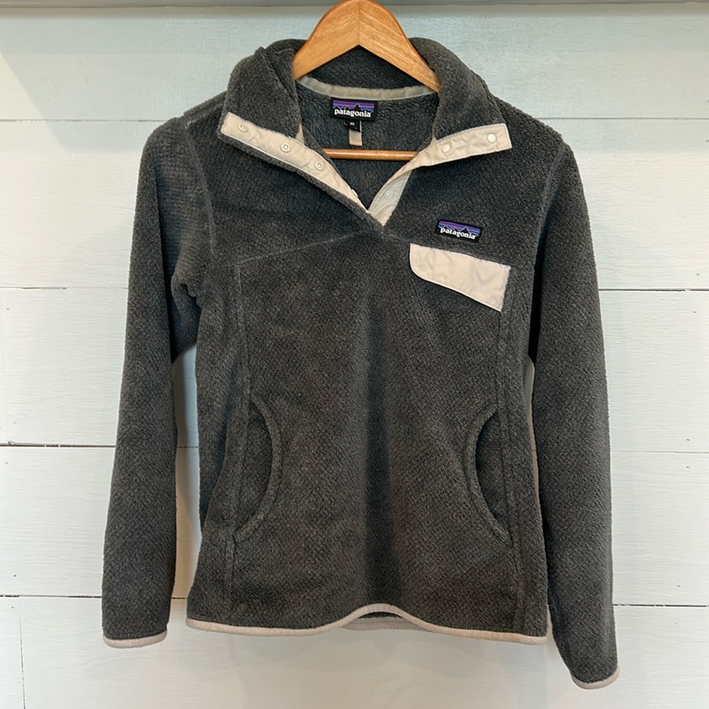 Patagonia women’s Re-tool half snap pullover